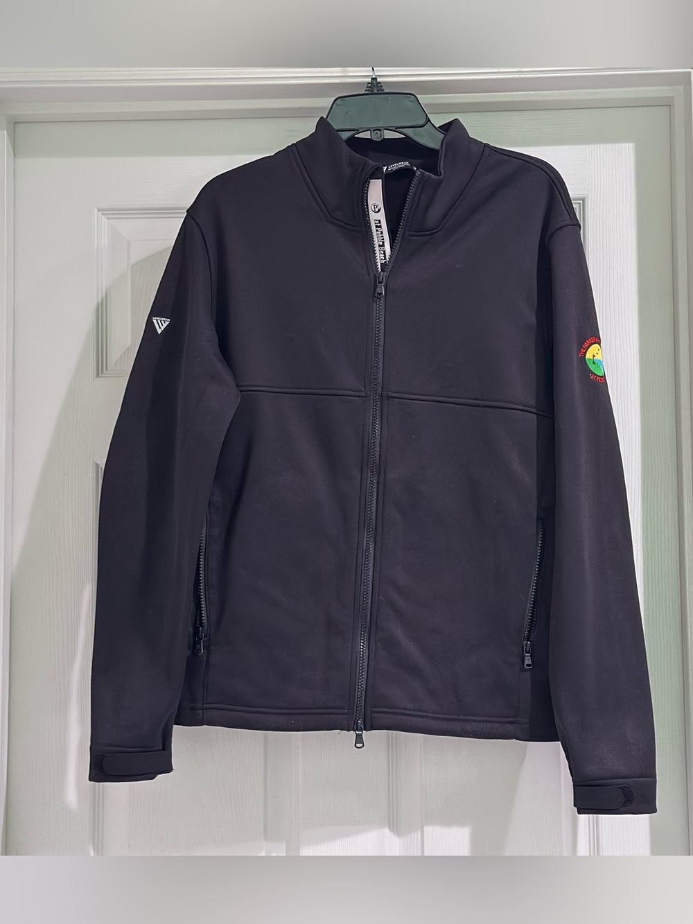 Levelwear Men's Black Full-Zip Softshell Jacket - Performance Comfort